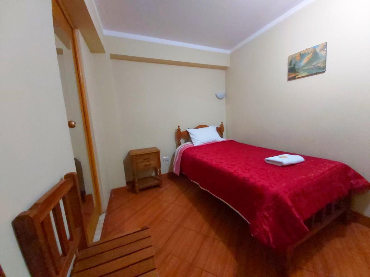 Lhotse Hostel B&B อัวรัซ ภายนอก รูปภาพ