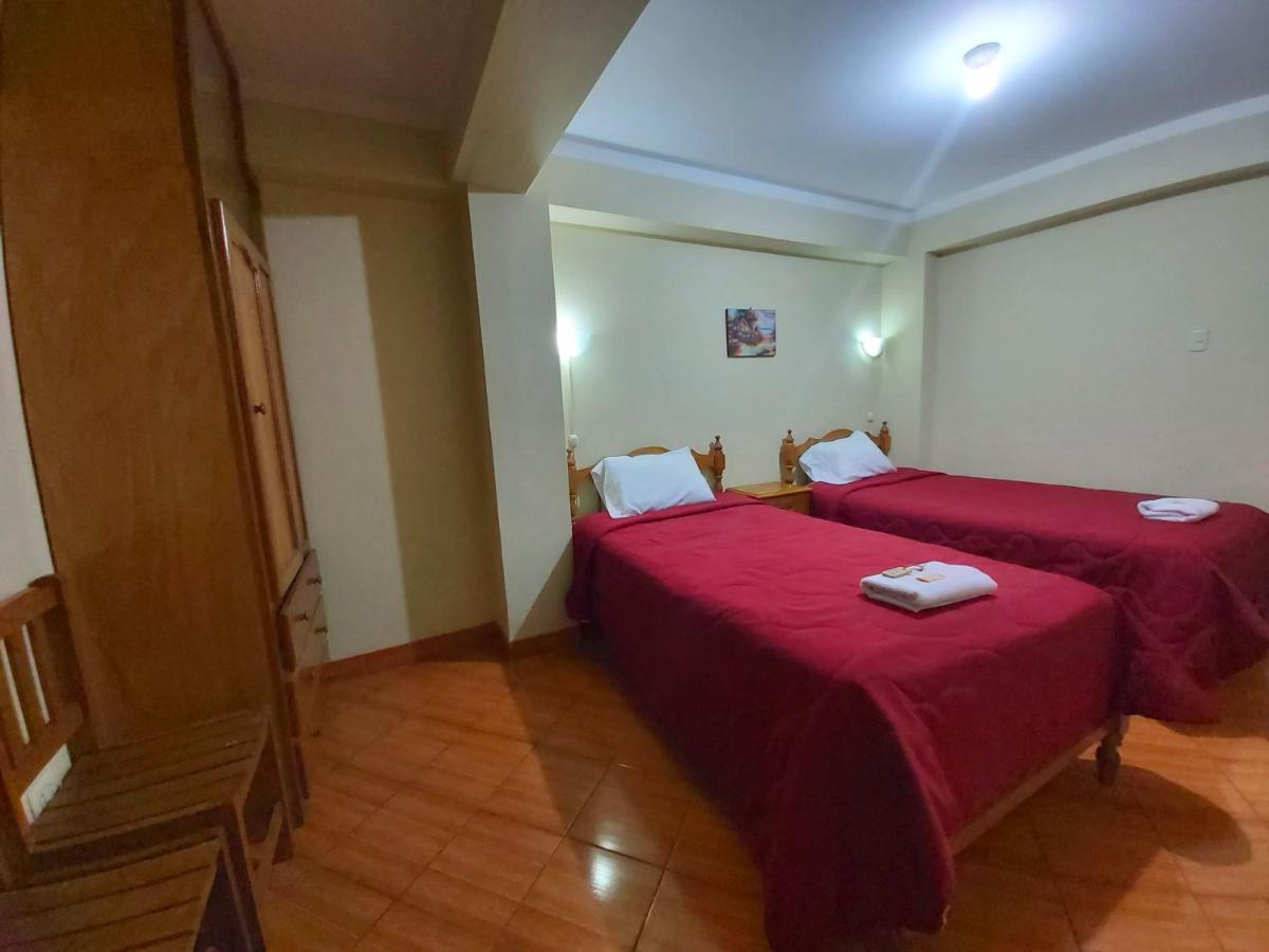 Lhotse Hostel B&B อัวรัซ ภายนอก รูปภาพ