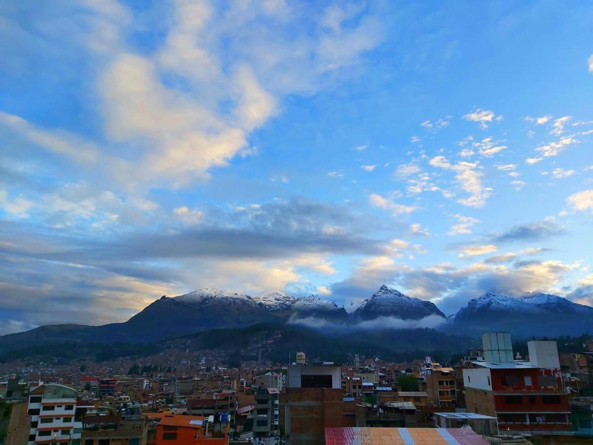 Lhotse Hostel B&B อัวรัซ ภายนอก รูปภาพ