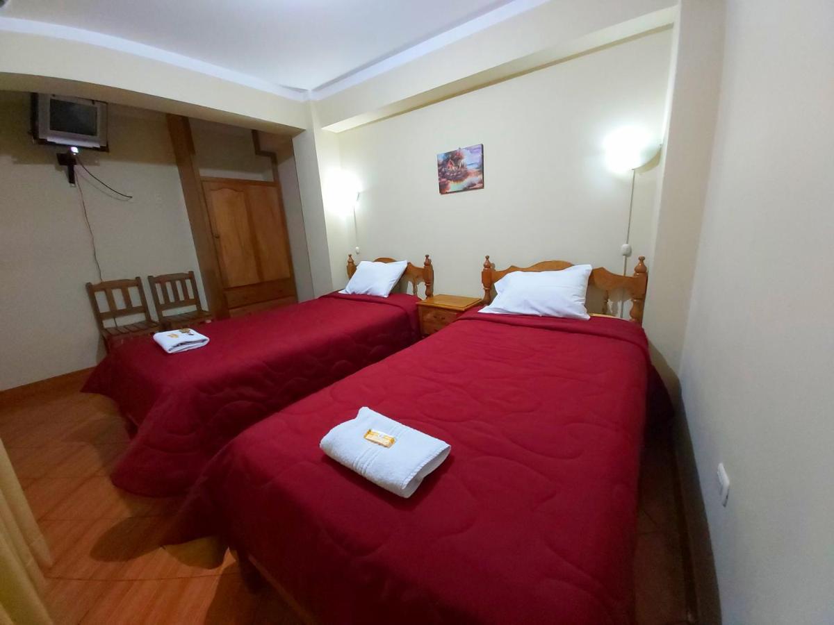 Lhotse Hostel B&B อัวรัซ ภายนอก รูปภาพ