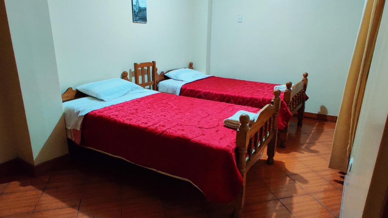 Lhotse Hostel B&B อัวรัซ ภายนอก รูปภาพ